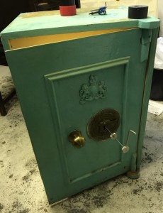 PHILIPS & SON SAFE PICKED OPEN